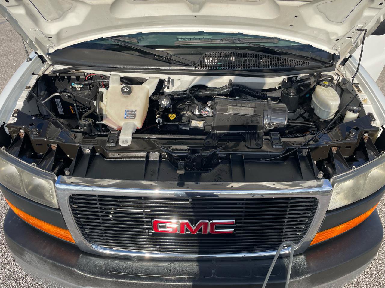 Used 2014 GMC Savana 2500 RWD image 34