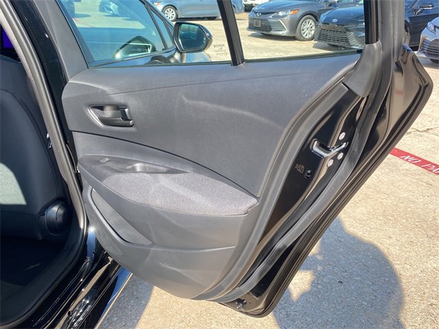 Used 2025 Toyota Corolla LE image 12