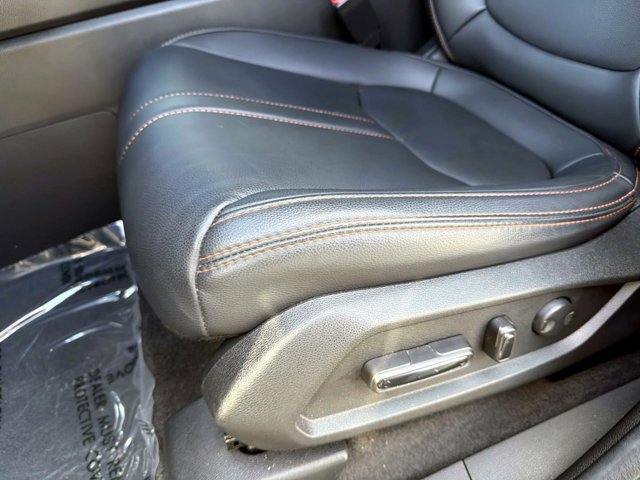 Used 2025 Honda Pilot TrailSport image 15