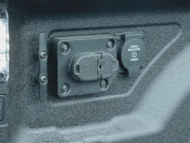 New 2026 RAM 3500 Laramie AWD/4WD image 40
