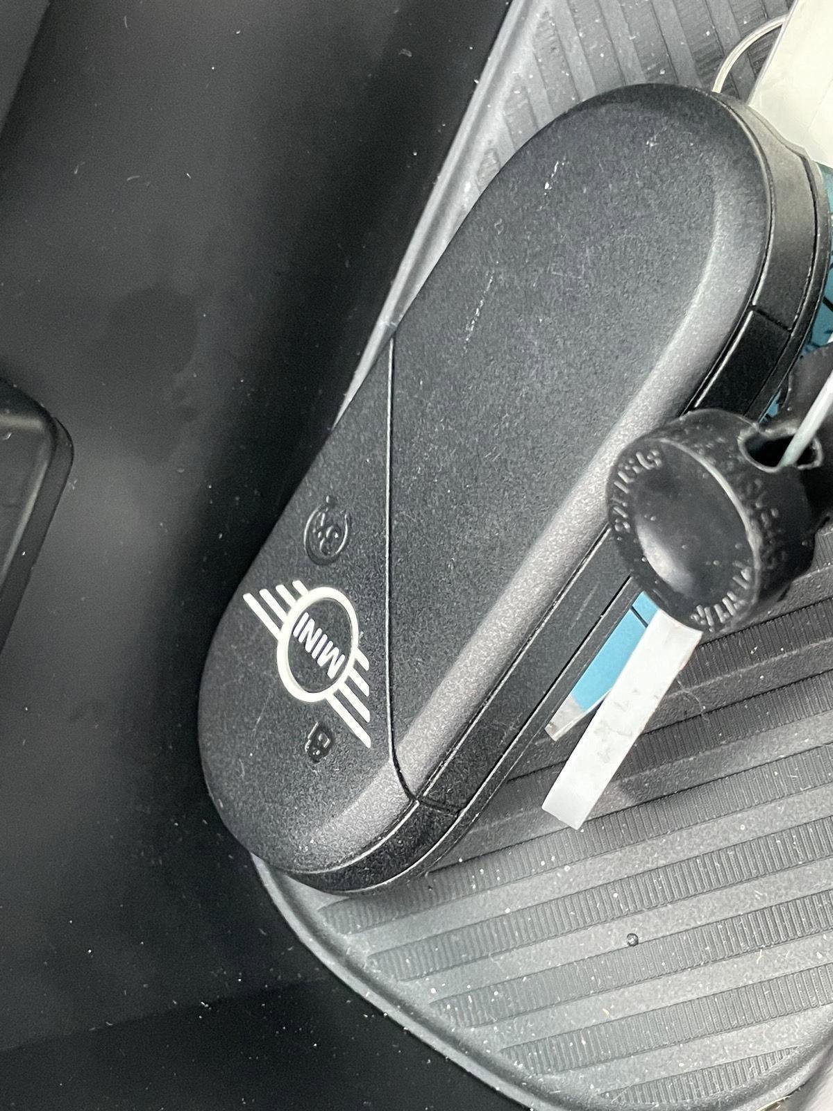 Used 2025 MINI Cooper S image 31