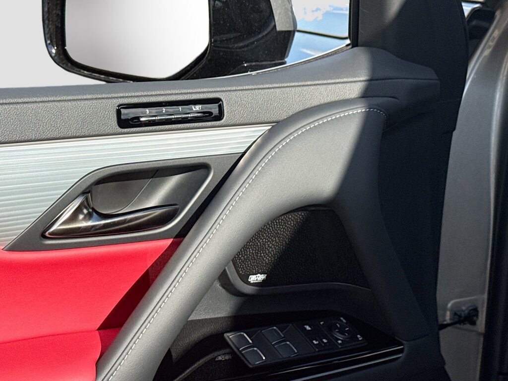 New 2025 Lexus LX 700h F Sport image 8