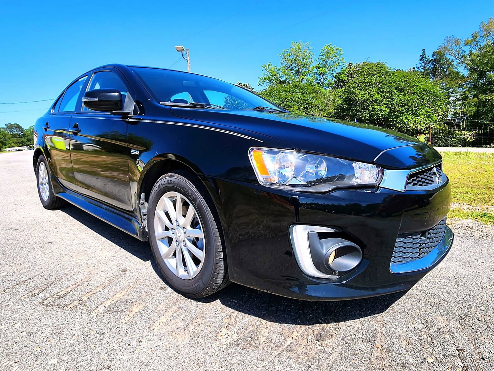 Used 2016 Mitsubishi Lancer ES FWD image 3