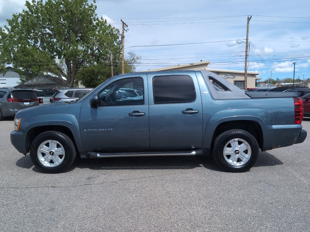 Used 2009 Chevrolet Avalanche LT w/ Suspension Package, Off-Road
