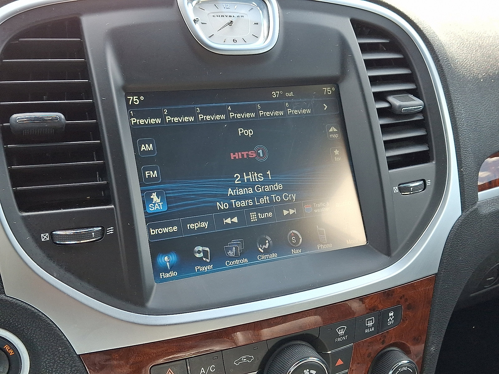 Used 2012 Chrysler 300 Limited image 19