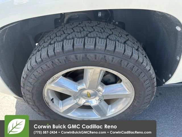 Used 2012 Chevrolet Avalanche LTZ image 13