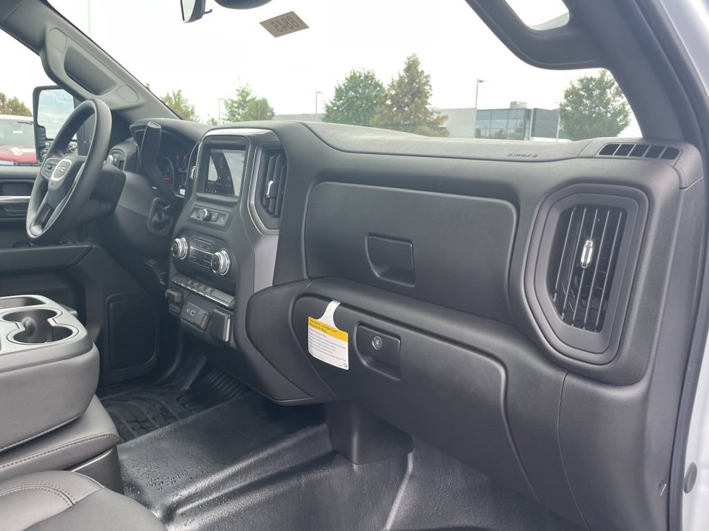 New 2025 GMC Sierra 2500 Pro w/ Convenience Package image 29