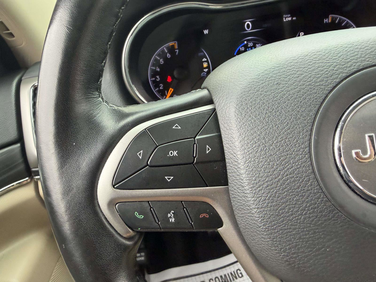 Used 2021 Jeep Grand Cherokee Limited AWD/4WD image 28