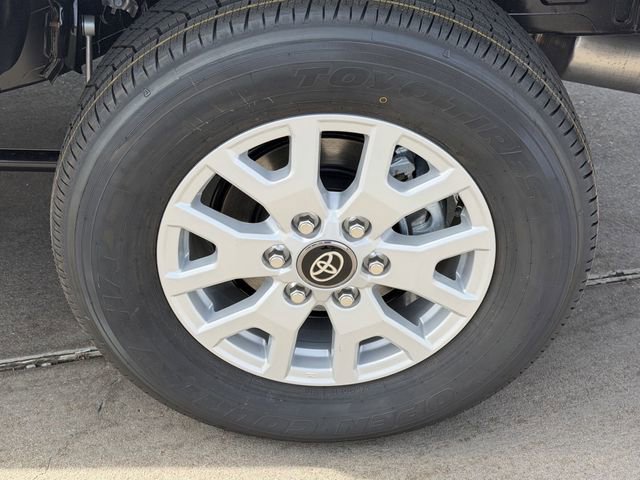 Used 2026 Toyota Tacoma SR5 image 8