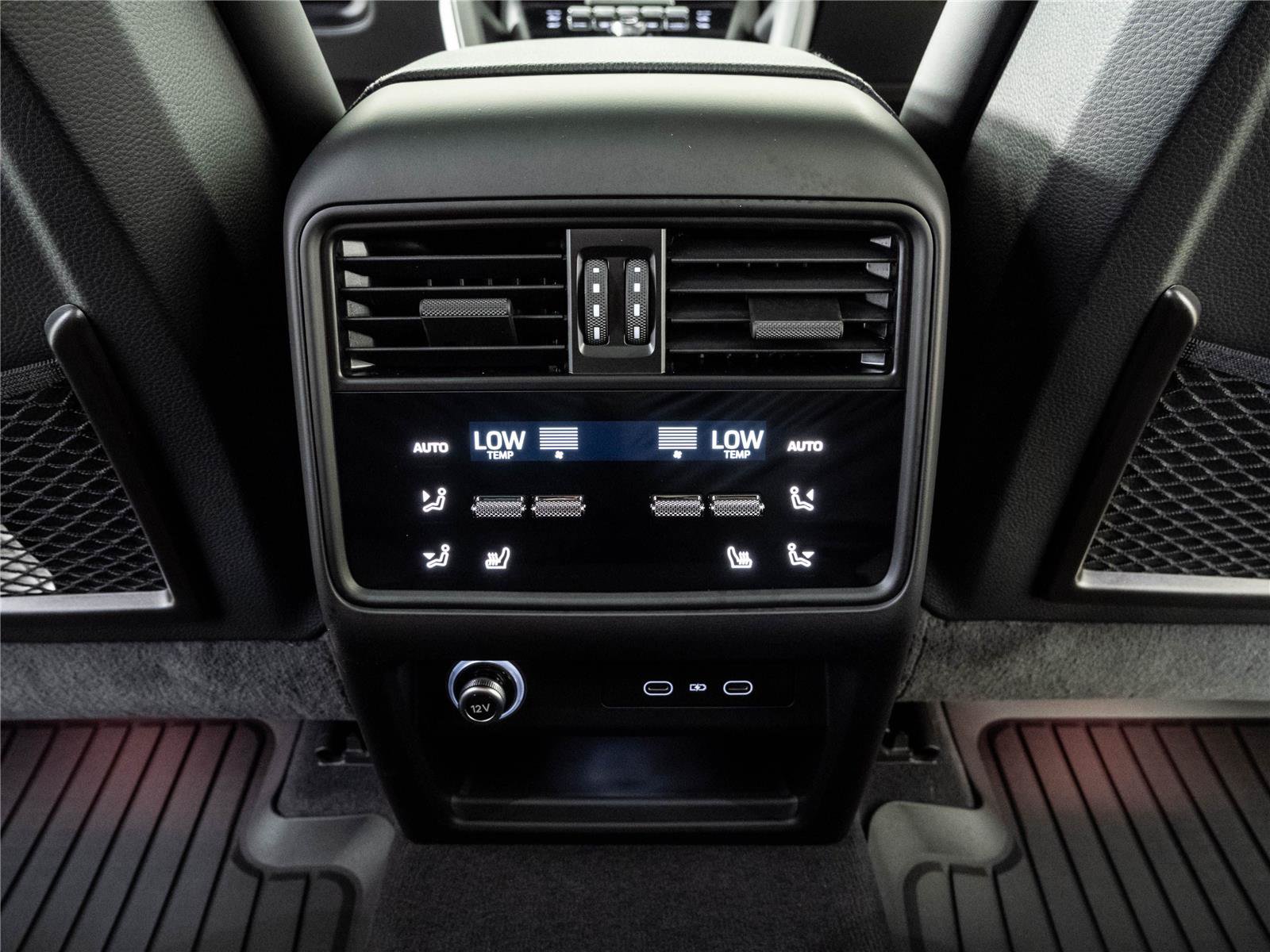 Certified 2026 Porsche Cayenne Coupe AWD/4WD image 21