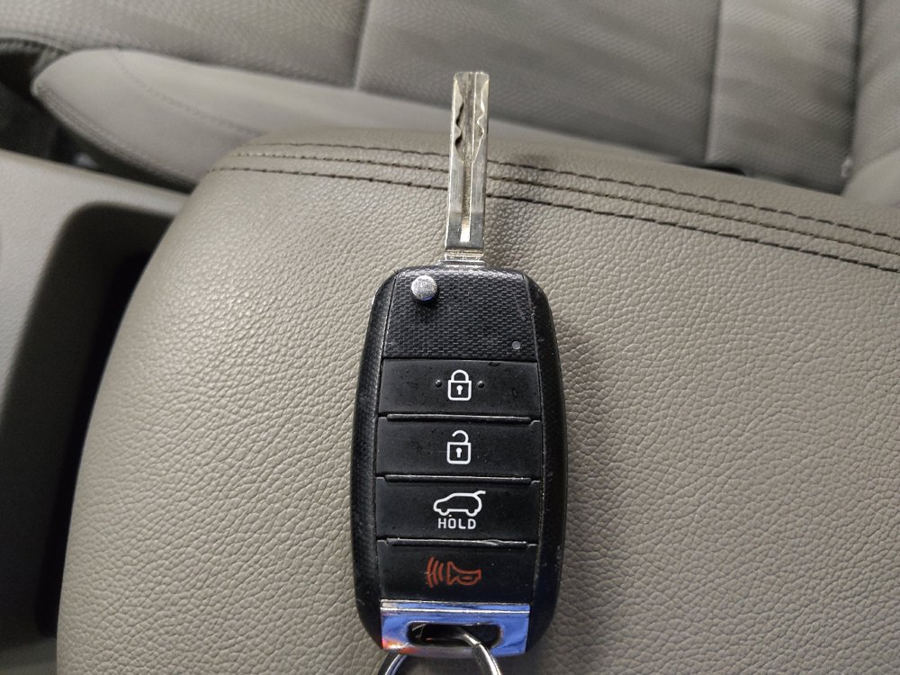 Used 2020 Kia Sportage LX FWD image 32