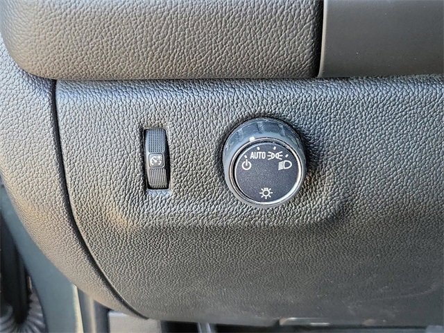 Used 2017 Chevrolet Colorado LT w/ Safety Package image 7