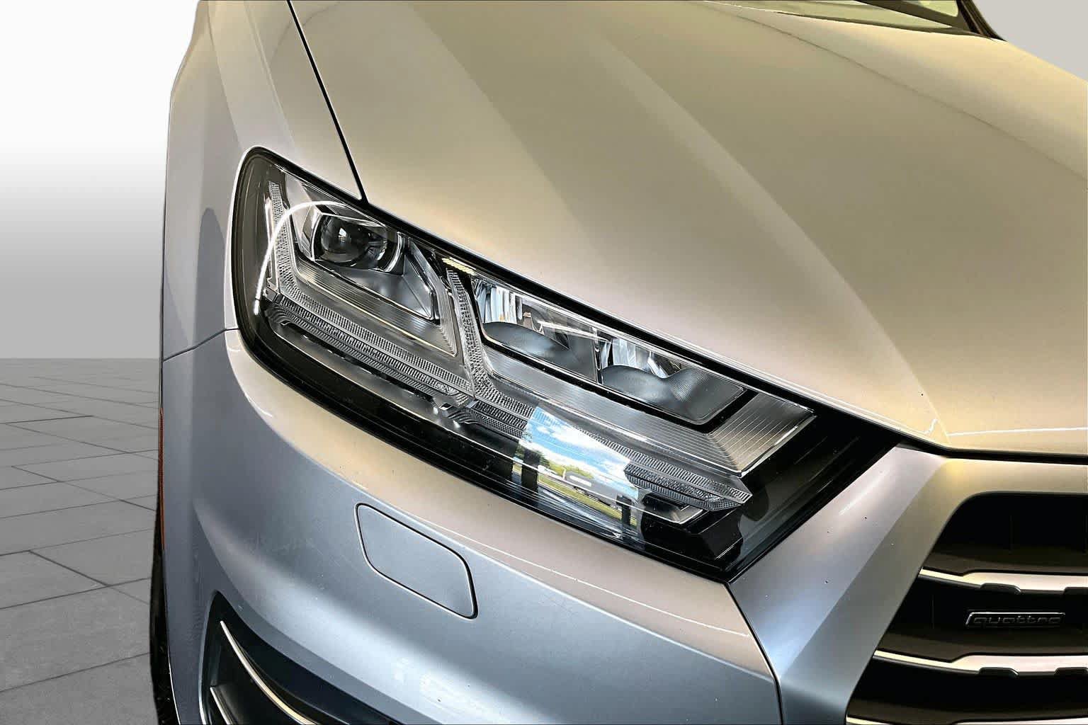 Used 2019 Audi Q7 3.0T Premium Plus w/ Premium Plus Package AWD/4WD image 27