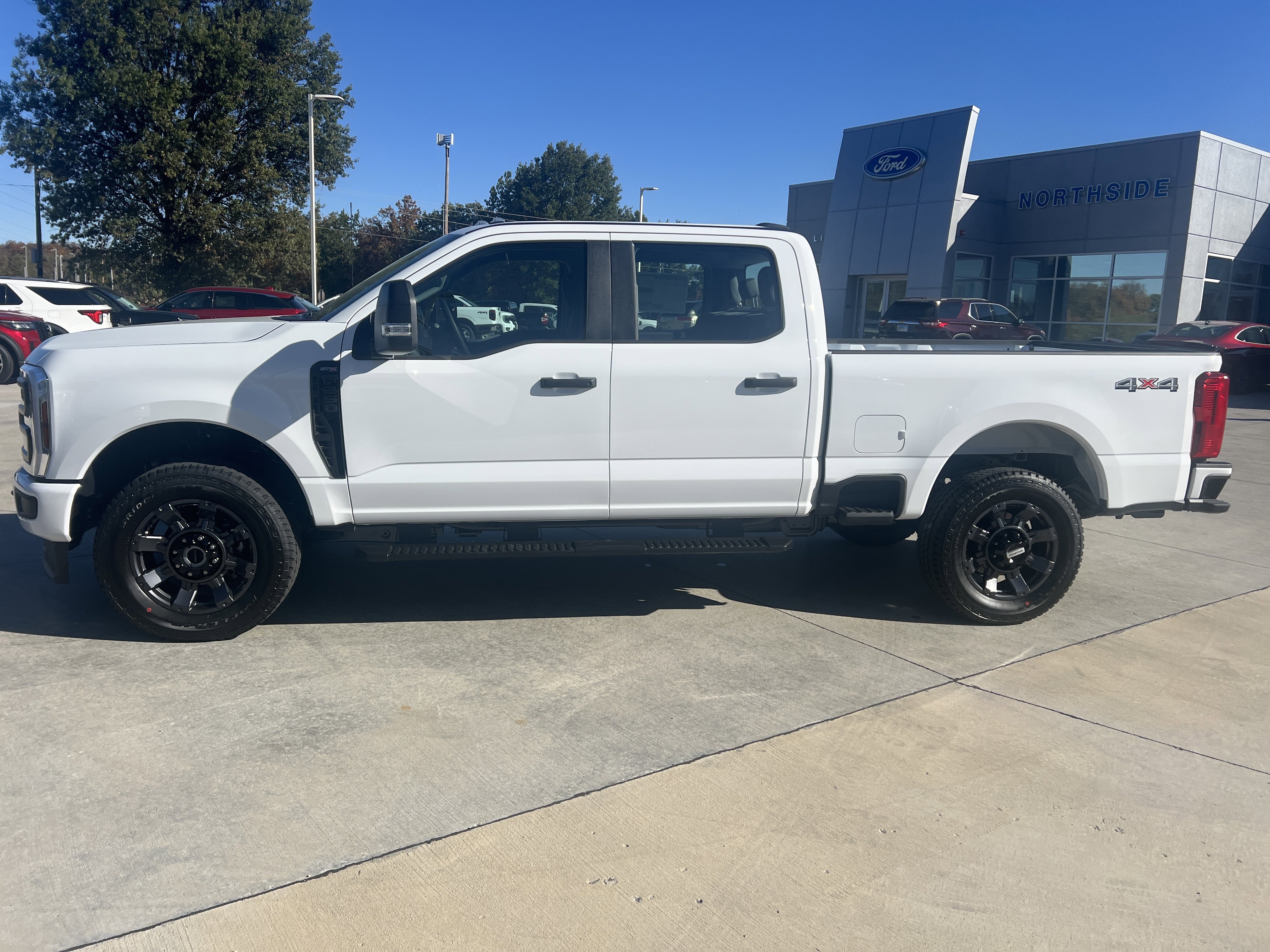 New 2026 Ford F250 4x4 Crew Cab Super Duty image 4