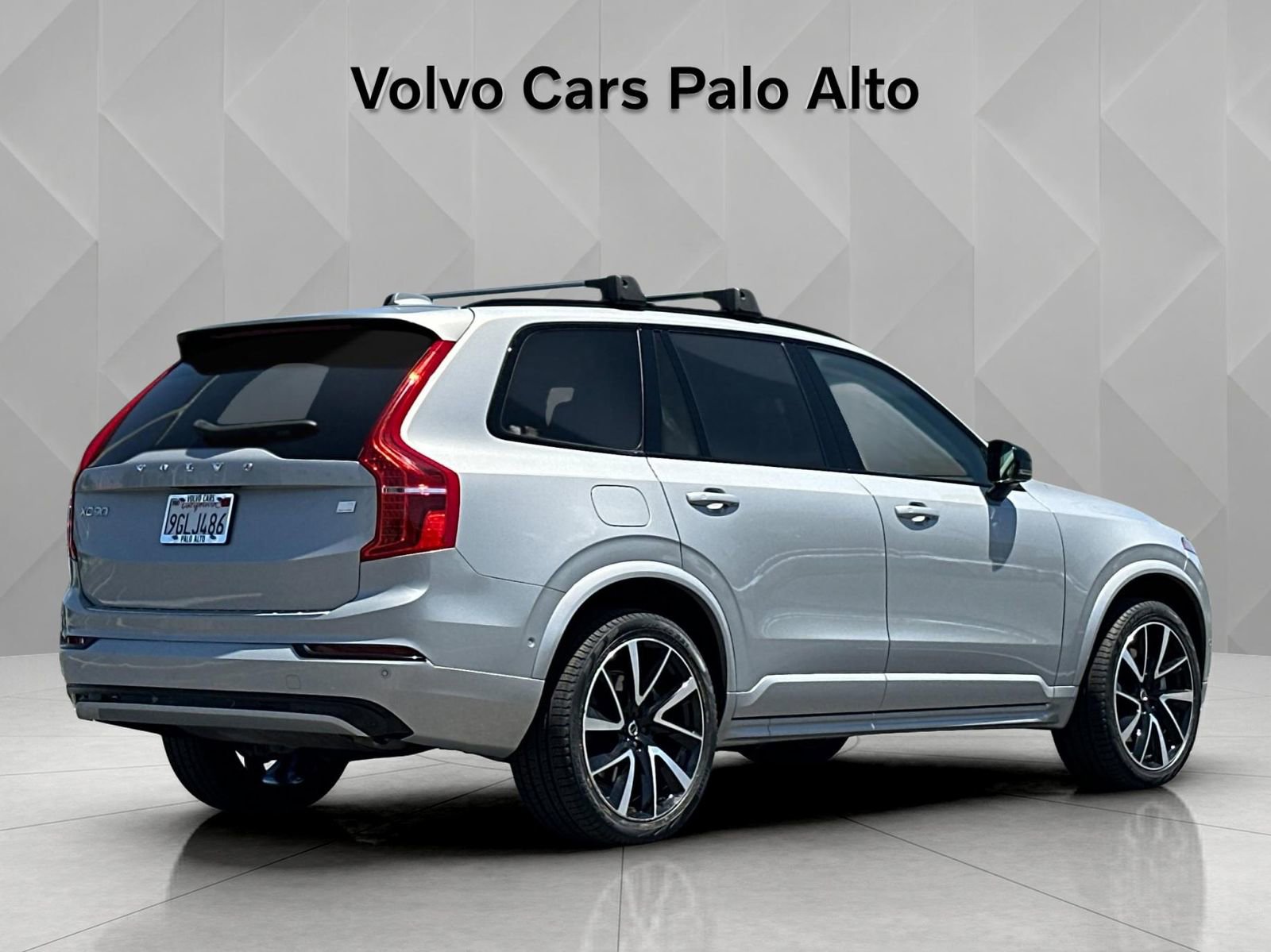 Certified 2023 Volvo XC90 T8 Ultimate w/ Protection Package Premier AWD/4WD image 3