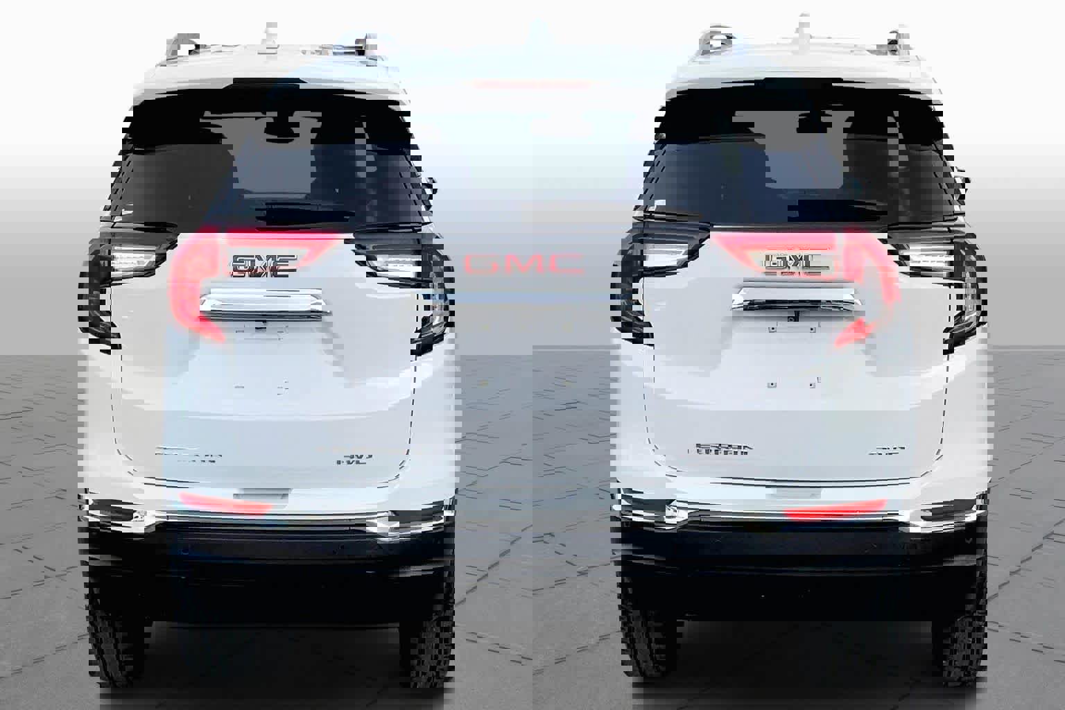 Used 2022 GMC Terrain SLT image 3