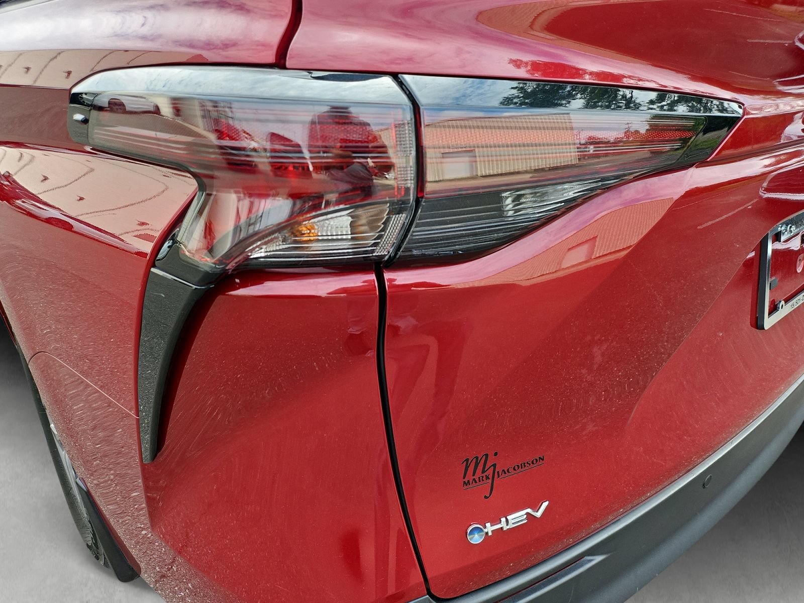 Used 2025 Toyota Sienna XLE FWD image 20