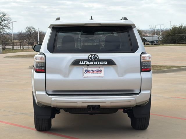 Used 2024 Toyota 4Runner TRD Off-Road Premium image 6