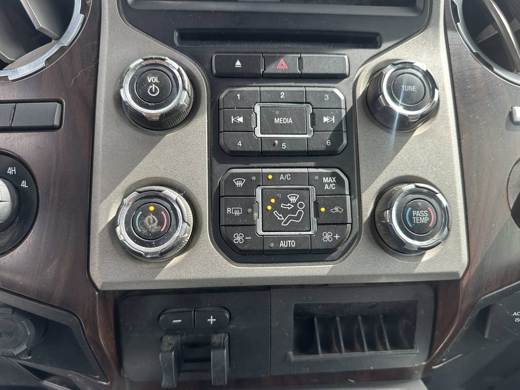 Used 2014 Ford F350 Lariat w/ Chrome Package AWD/4WD image 40