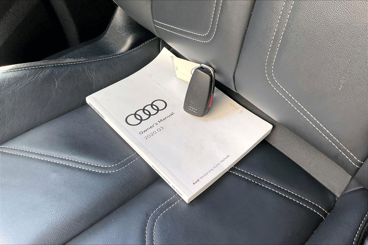 Used 2020 Audi Q3 2.0T Prestige AWD/4WD image 11