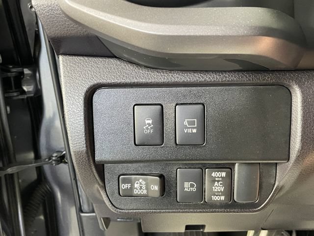 Used 2023 Toyota Tacoma TRD Off-Road w/ Advanced Technology Package AWD/4WD image 14