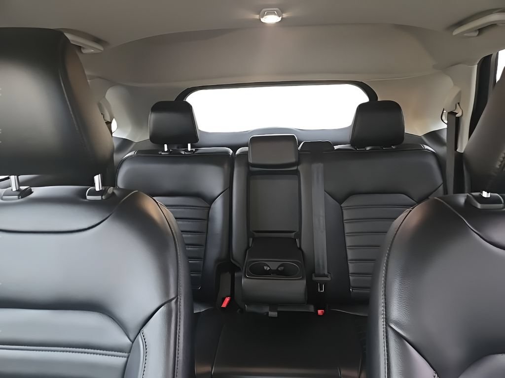 Used 2023 Ford Edge SEL w/ Convenience Package AWD/4WD image 16