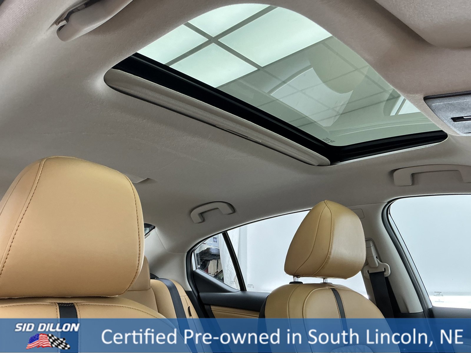 Used 2022 Nissan Sentra SV w/ SV Premium Package image 26