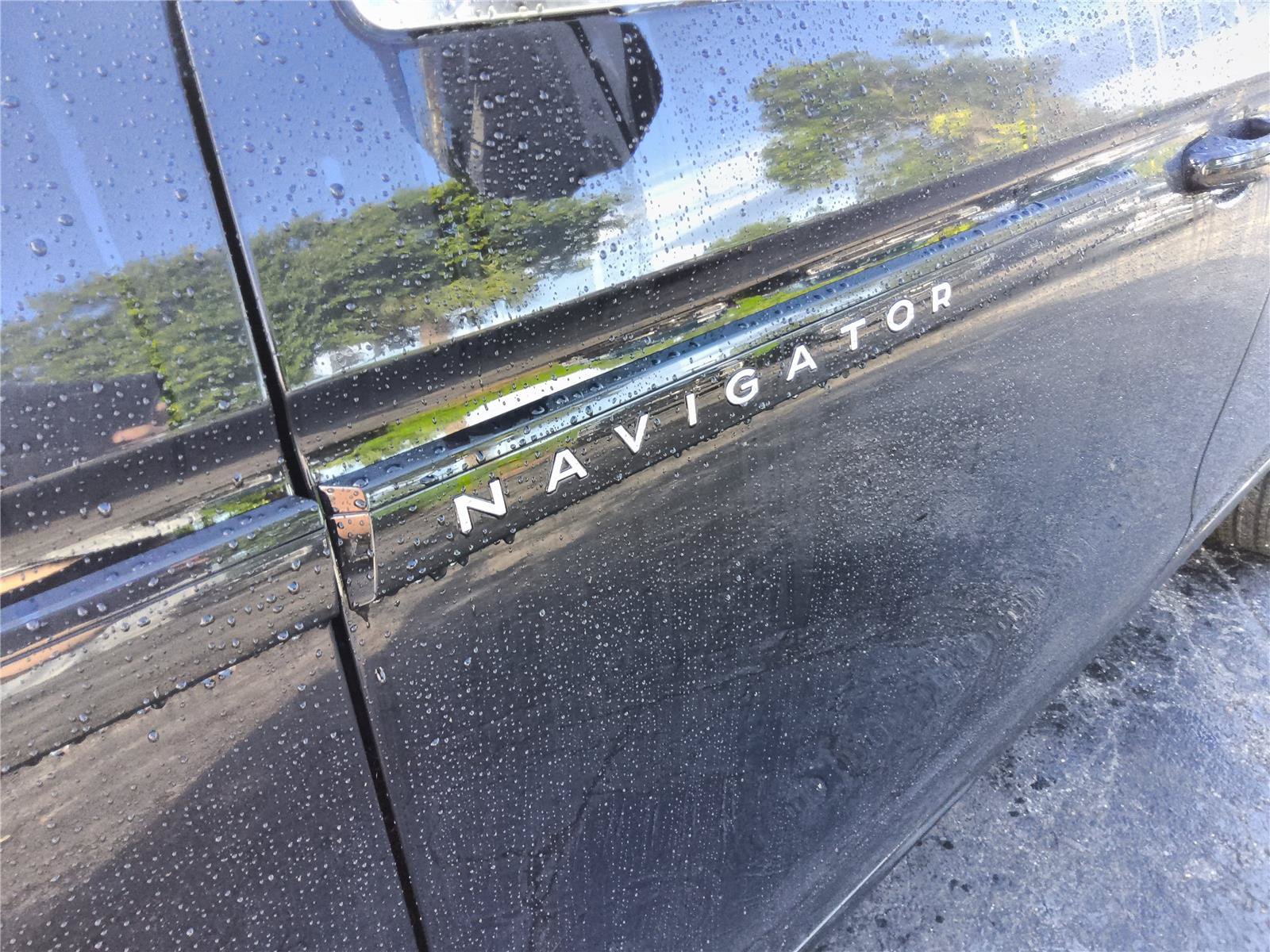 New 2027 Lincoln Navigator Black Label AWD/4WD image 12