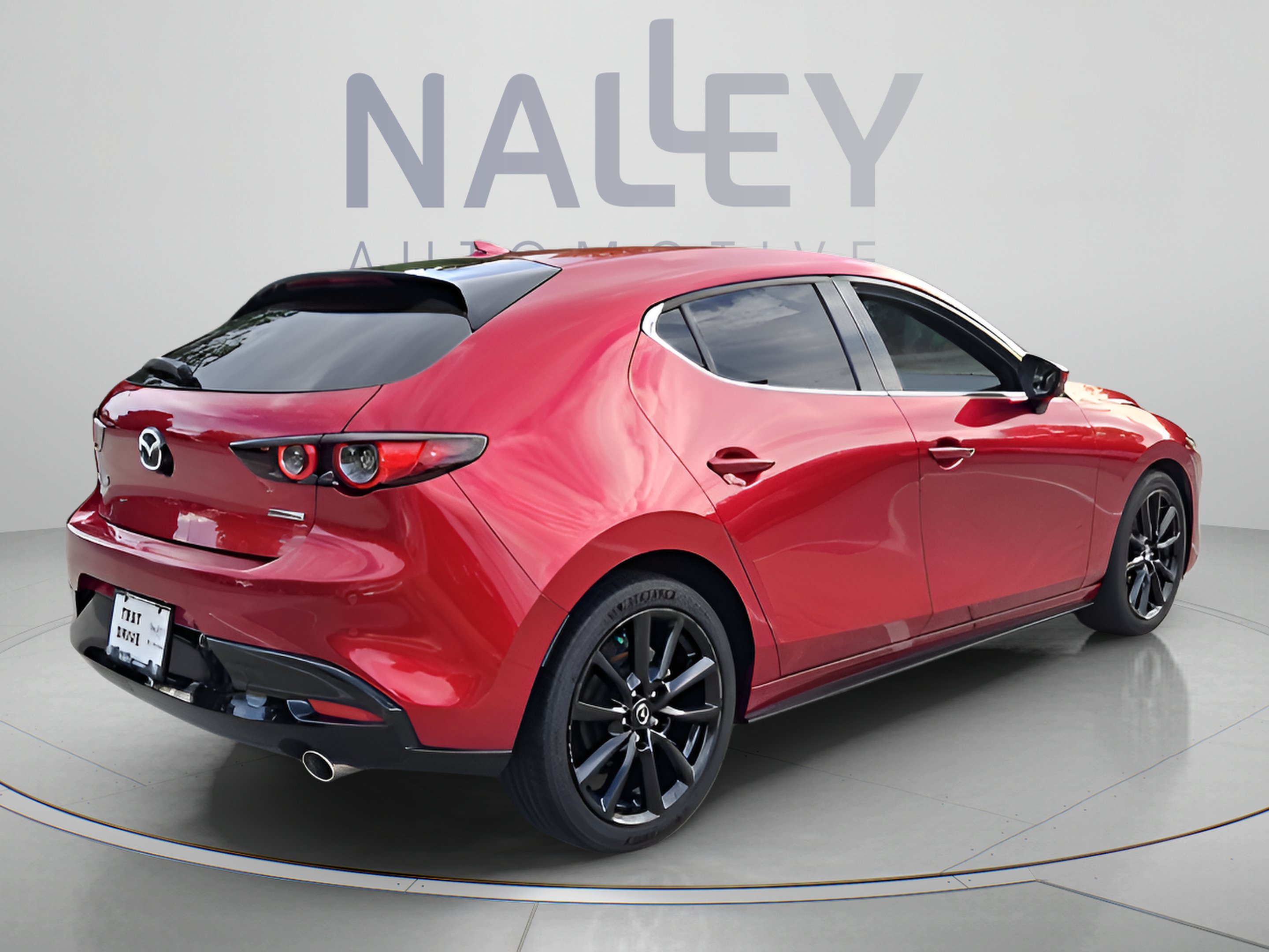 Used 2020 MAZDA MAZDA3 Hatchback w/ Premium Package FWD image 5