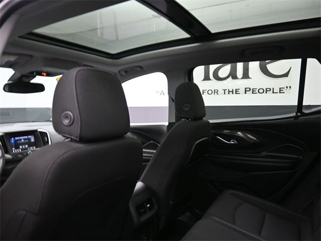 Used 2022 GMC Terrain SLE w/ Driver Convenience Package image 24