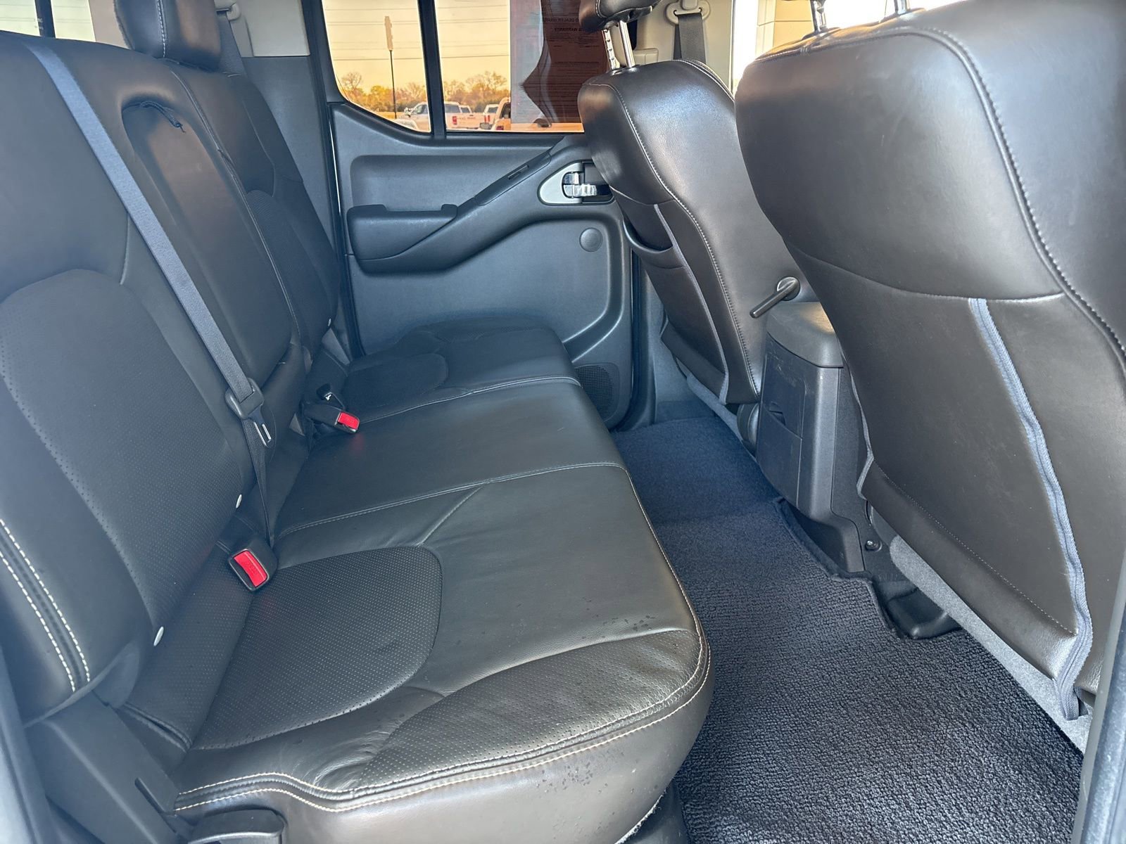 Used 2019 Nissan Frontier PRO-4X w/ Pro-4x Luxury Package image 17