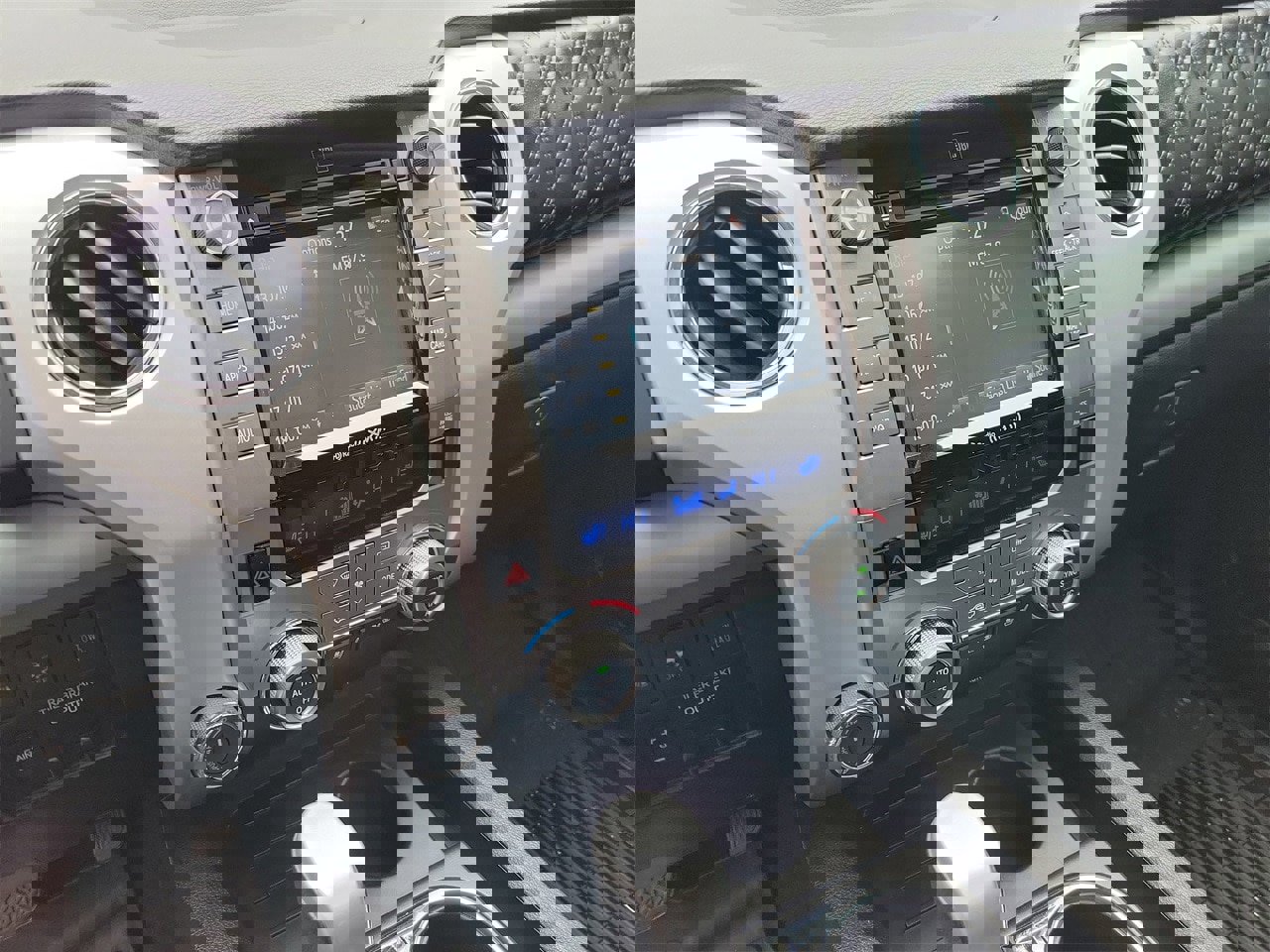 Used 2018 Toyota Tundra Platinum image 23