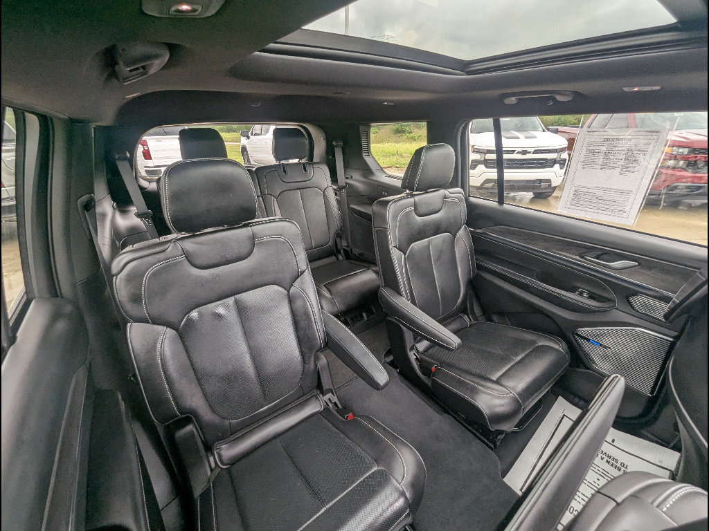 Used 2023 Jeep Grand Cherokee L Overland w/ Rear Seat Video Group I AWD/4WD image 20