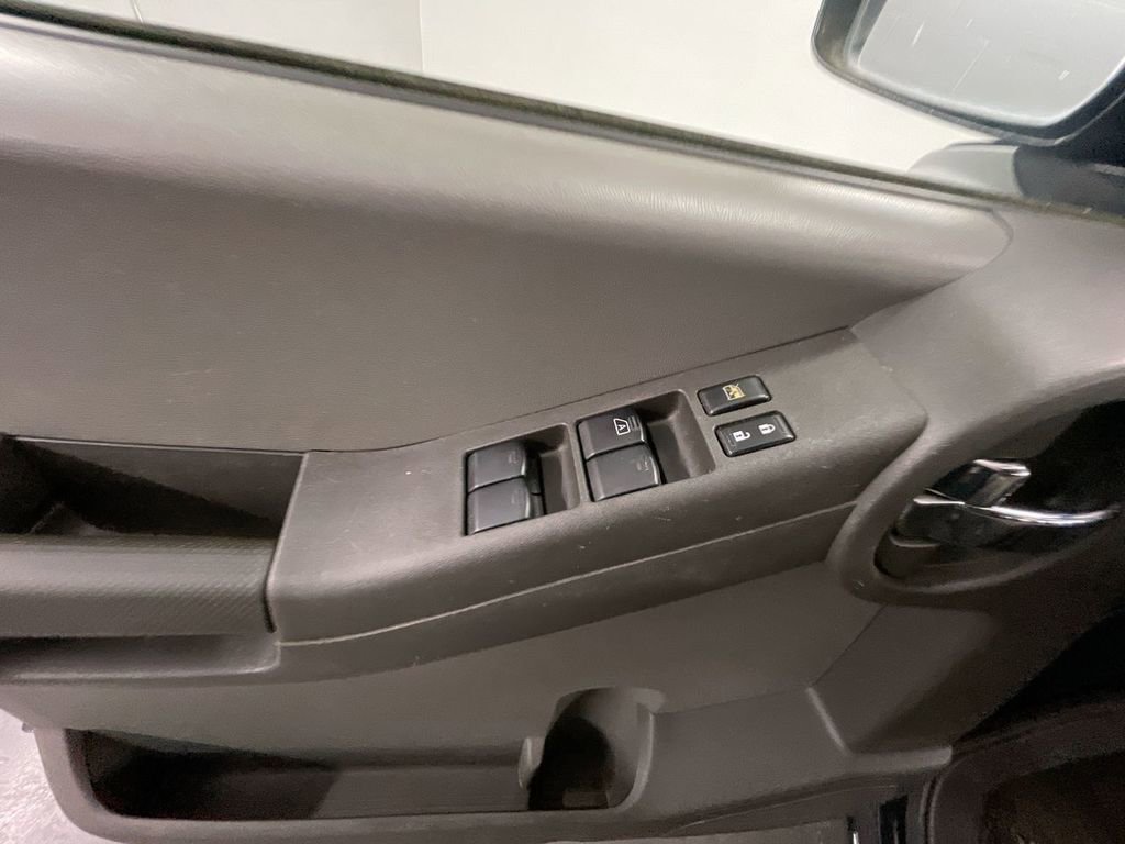 Used 2012 Nissan Xterra S image 19