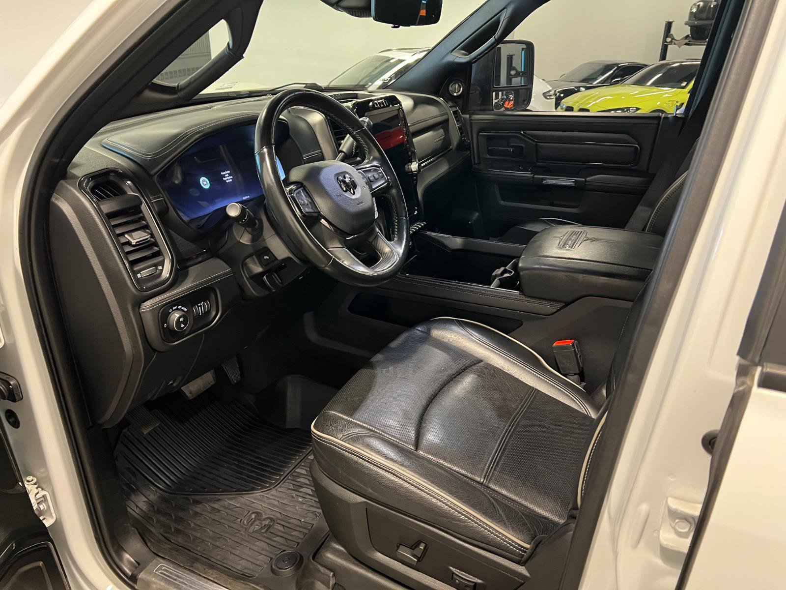 Used 2023 RAM 2500 Limited image 10