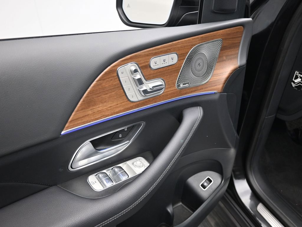 Used 2025 Mercedes-Benz GLE 350 4MATIC image 9