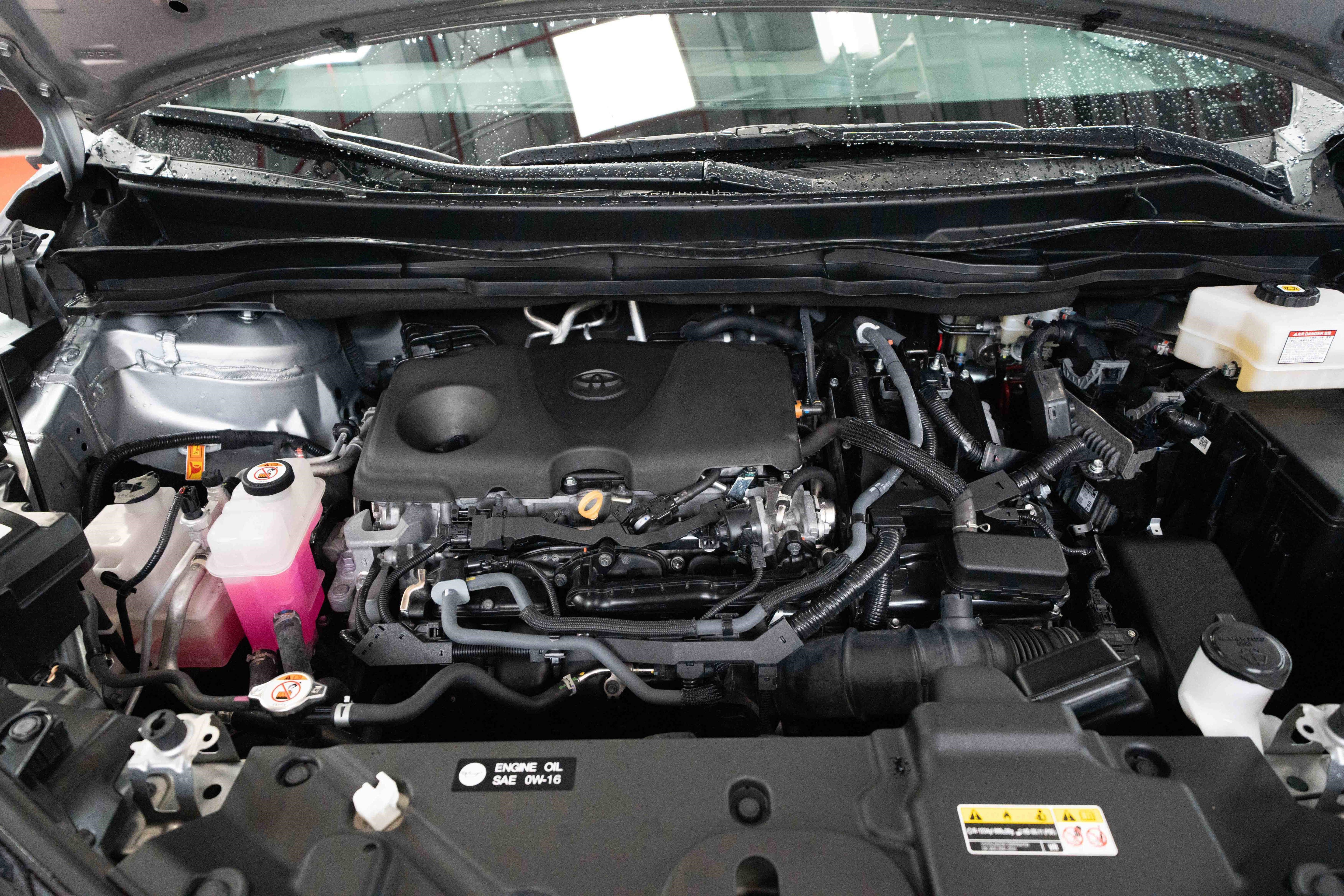 Used 2025 Toyota Sienna XSE image 32