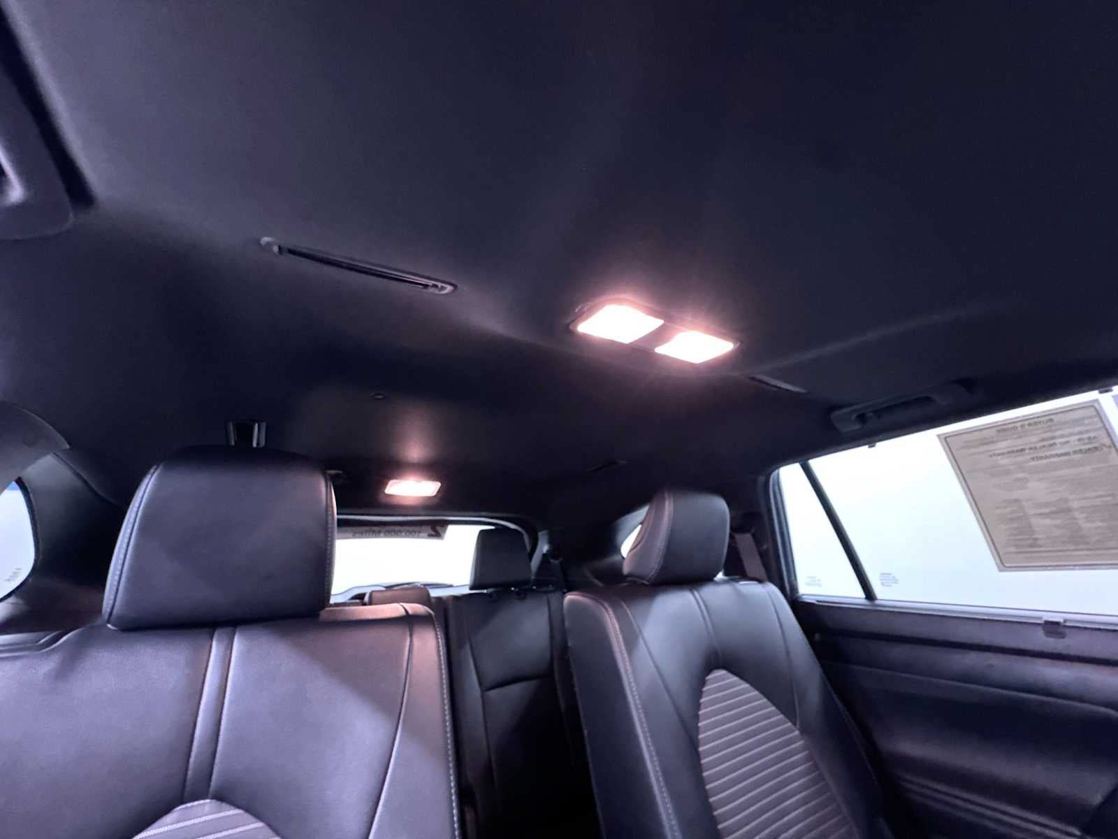 Used 2025 Toyota Highlander XSE AWD/4WD image 39