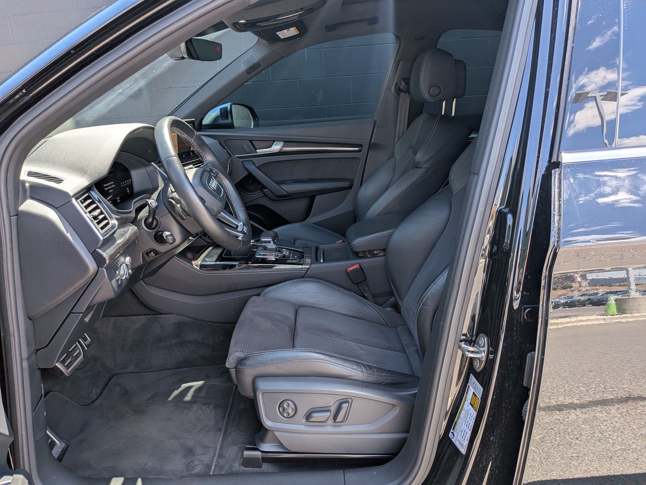 Certified 2023 Audi SQ5 Prestige w/ Prestige Package AWD/4WD image 25