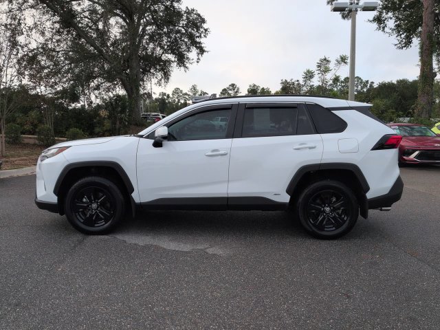 Used 2024 Toyota RAV4 XLE AWD/4WD image 8