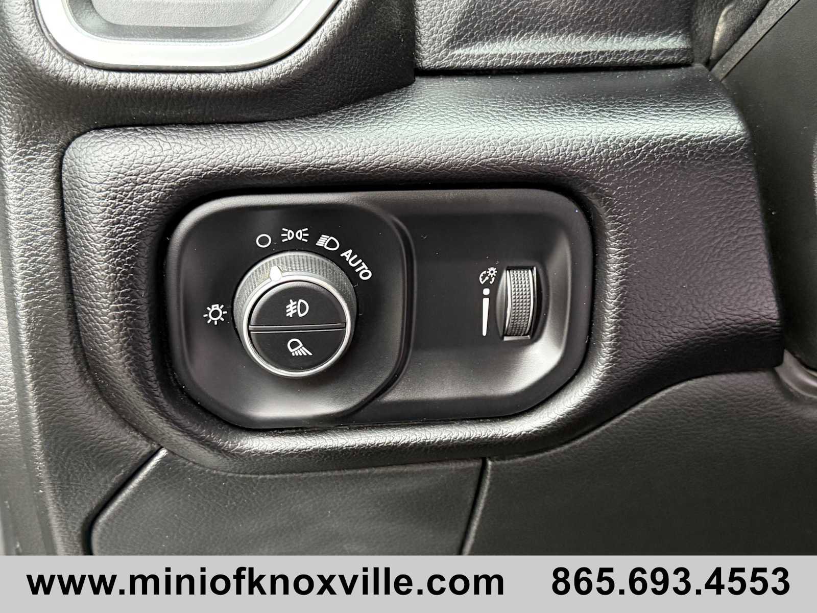 Used 2024 RAM 3500 Big Horn image 25