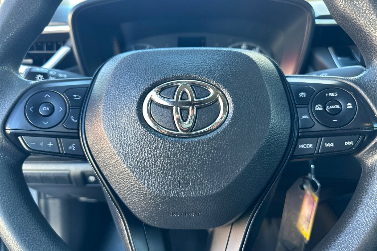 Used 2023 Toyota Corolla LE image 21