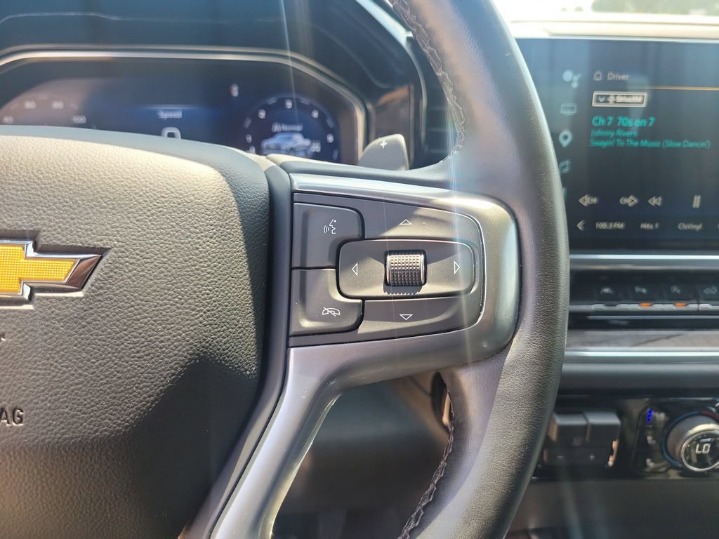 Used 2023 Chevrolet Silverado 1500 LTZ w/ Technology Package AWD/4WD image 23