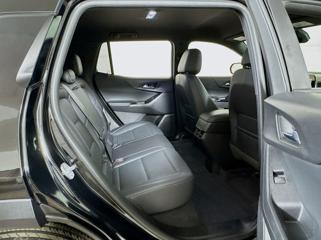 Used 2025 Chevrolet Equinox LT w/ Convenience Package II image 25