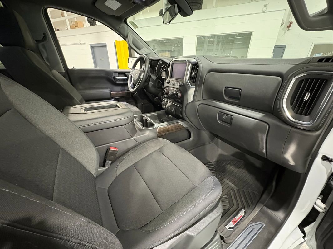 Used 2021 Chevrolet Silverado 1500 LT Trail Boss w/ Bed Protection Package image 39