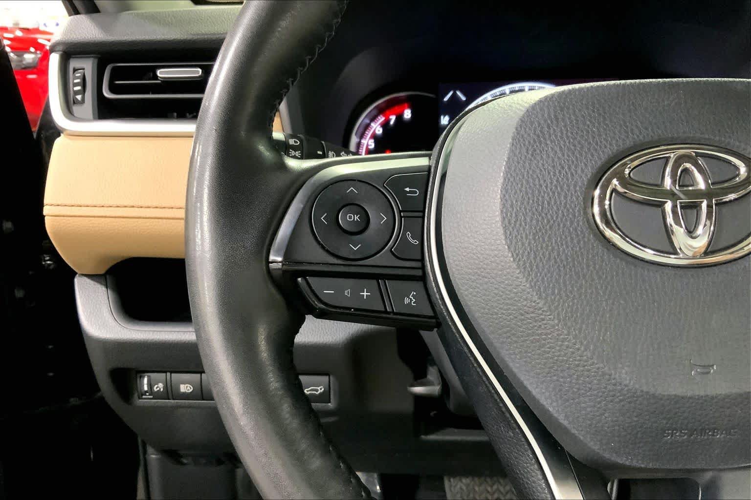 Used 2023 Toyota RAV4 XLE Premium AWD/4WD image 24