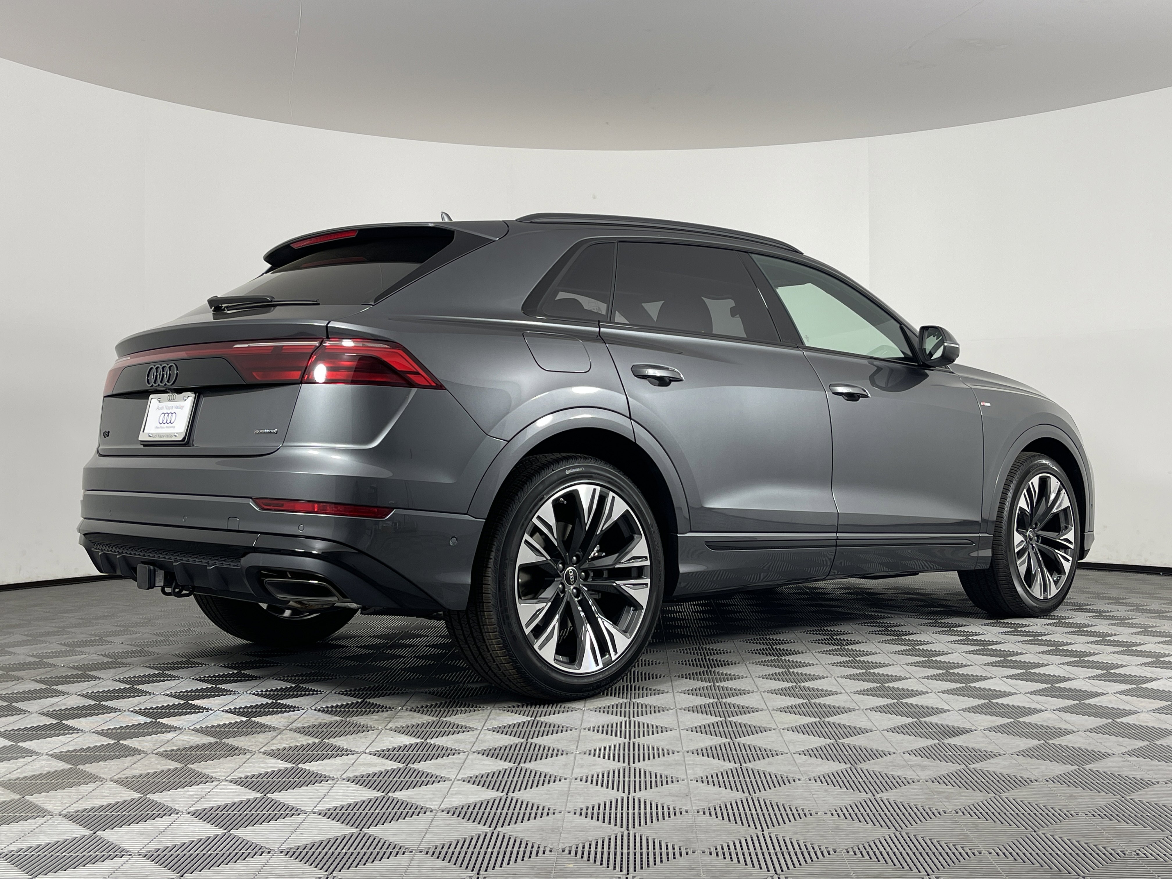 New 2025 Audi Q8 Premium Plus image 18