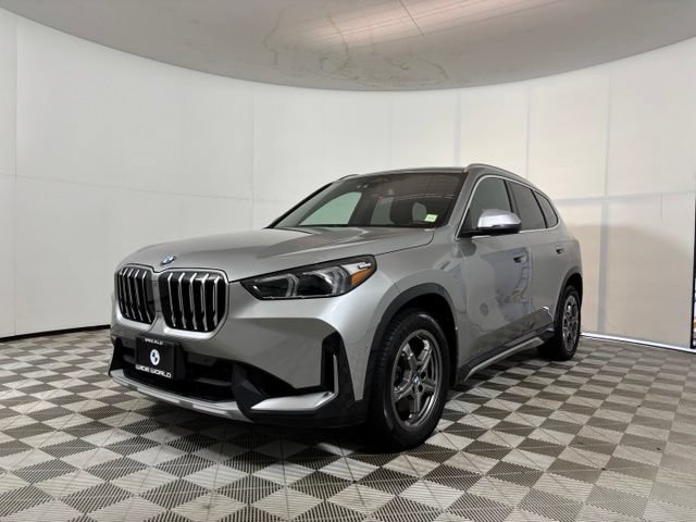 New 2024 BMW X1 xDrive28i w/ Convenience Package AWD/4WD image 3