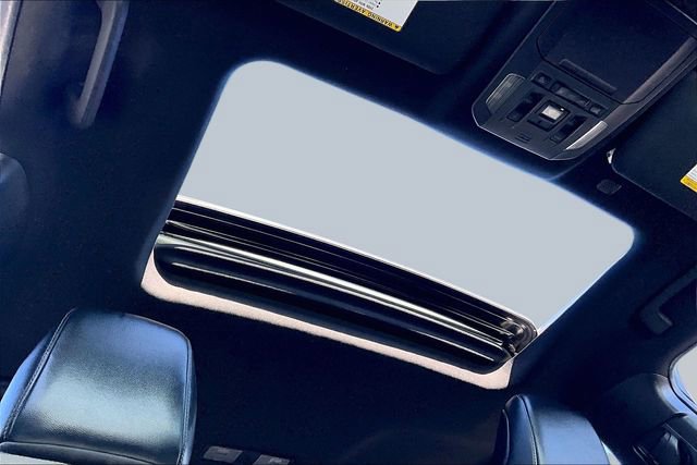 Used 2022 Toyota Highlander XSE image 28