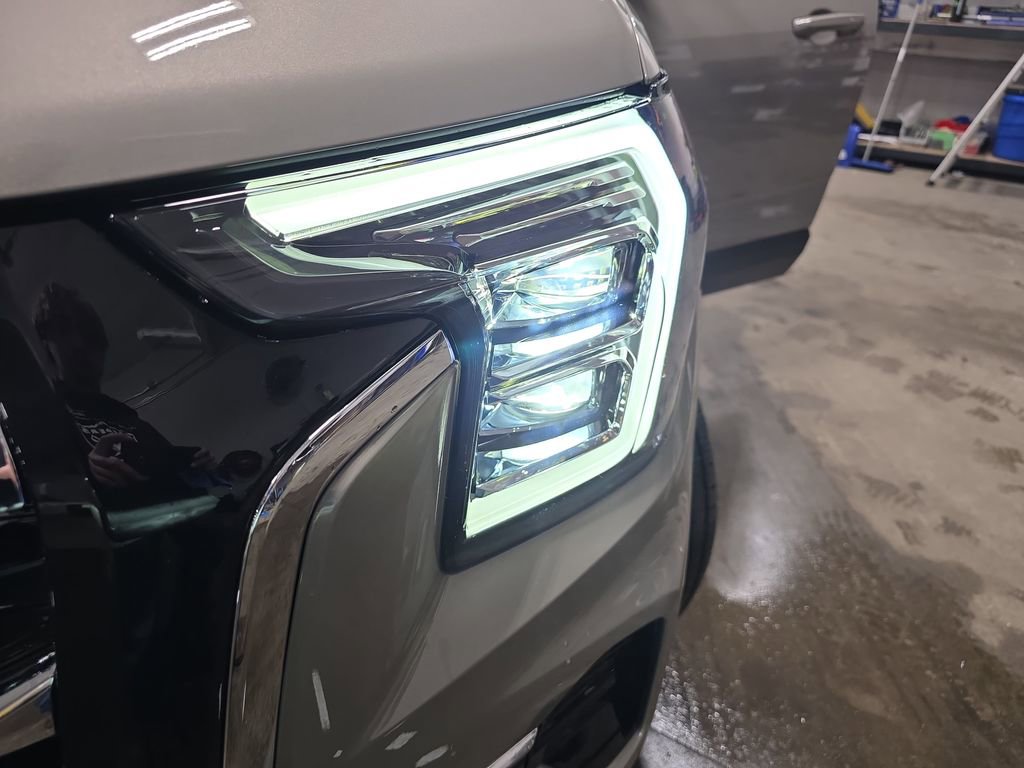 New 2026 GMC Terrain Elevation w/ Elevation Premium Package image 33